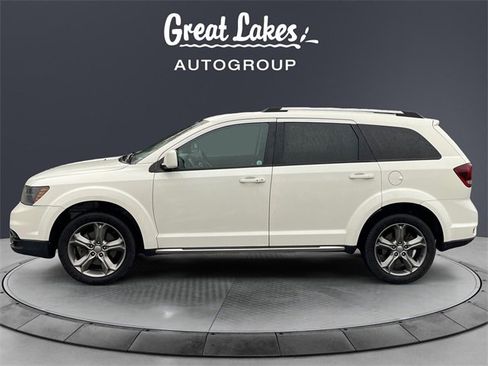 Used 2017 Dodge Journey Crossroad image 2