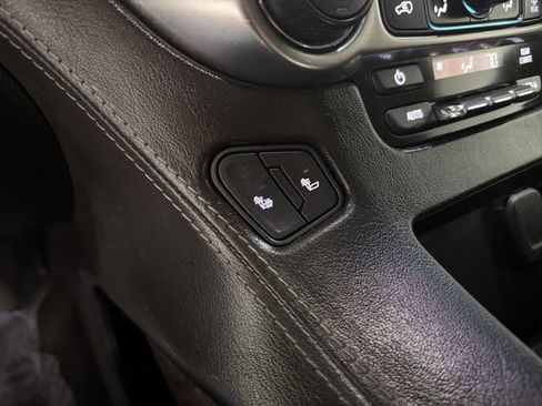 Used 2019 Chevrolet Tahoe LT w/ Off-Road Package AWD/4WD image 32
