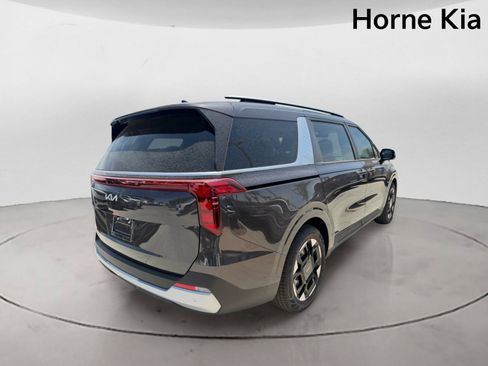 New 2026 Kia Carnival EX FWD image 4