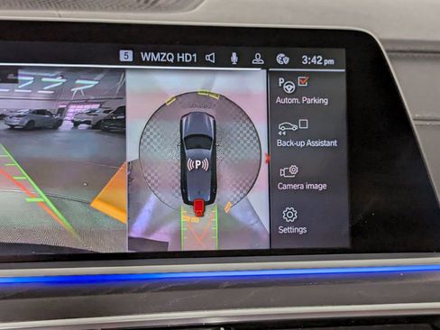 Certified 2022 BMW X7 xDrive40i w/ Premium Package image 24