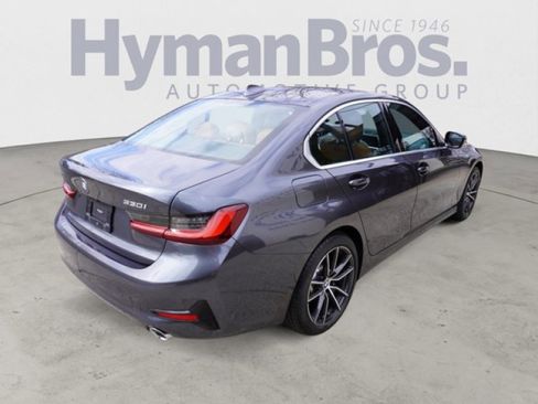 Used 2022 BMW 330i xDrive Sedan w/ Driving Assistance Package image 5