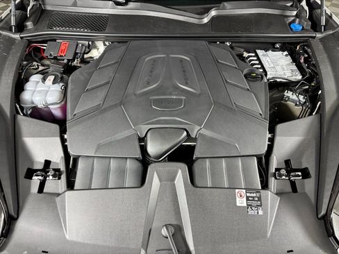 Certified 2026 Porsche Cayenne image 15