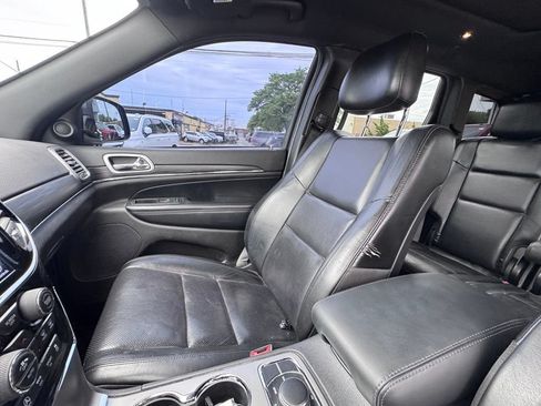 Used 2020 Jeep Grand Cherokee Limited w/ Luxury Group II AWD/4WD image 14