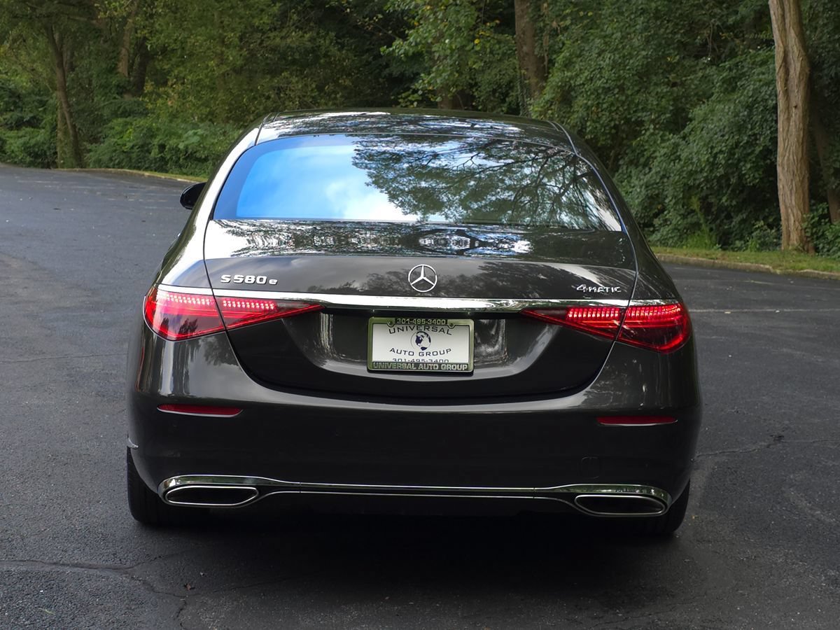 Used 2023 Mercedes-Benz S 580e 4MATIC Sedan w/ Warmth & Comfort Package image 5