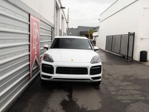 Used 2022 Porsche Cayenne GTS image 36