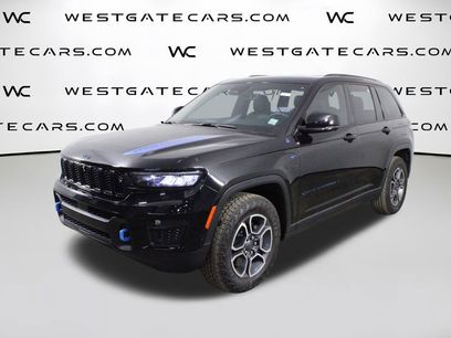Used 2022 Jeep Grand Cherokee Trailhawk w/ Advanced Protech Group II