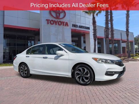 Used 2017 Honda Accord EX image 1