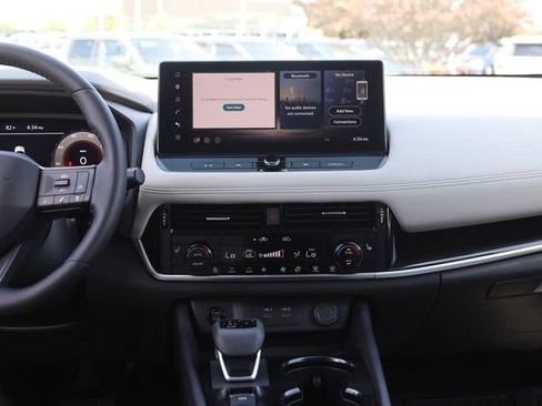 Certified 2025 Nissan Rogue SL w/ SL Premium Package FWD image 25
