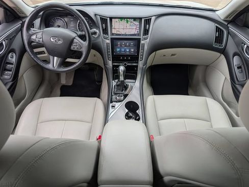 Used 2016 INFINITI Q50 3.0t Premium w/ 3.0T Premium Plus Package RWD image 12