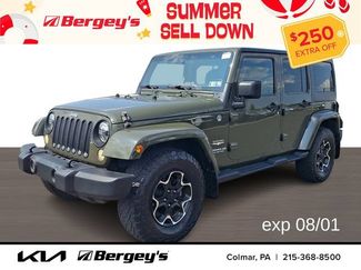 Used 2015 Jeep Wrangler Unlimited Sahara w/ Connectivity Group AWD/4WD video 1