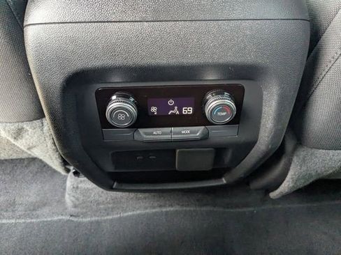 Certified 2025 GMC Acadia Elevation FWD image 19