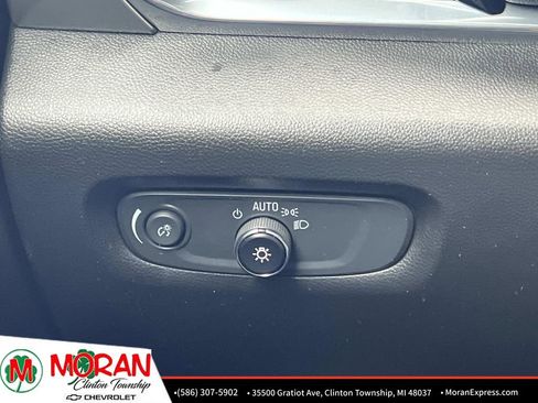 Certified 2023 Chevrolet Traverse LT FWD image 28