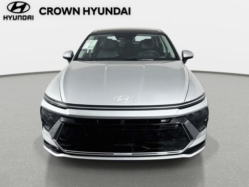 Certified 2025 Hyundai Sonata Limited FWD image 2