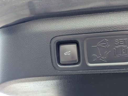 Used 2020 Ford Expedition Platinum image 32