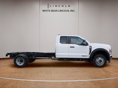 Used 2024 Ford F550 4x4 SuperCab Super Duty image 4