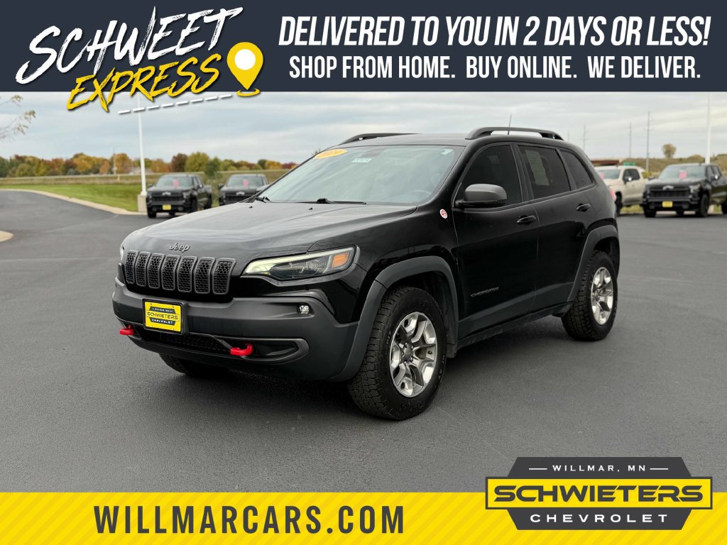 Used 2019 Jeep Cherokee Trailhawk w/ Cold Weather Group AWD/4WD image 1