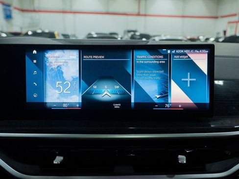 Used 2023 BMW X7 M60i image 64