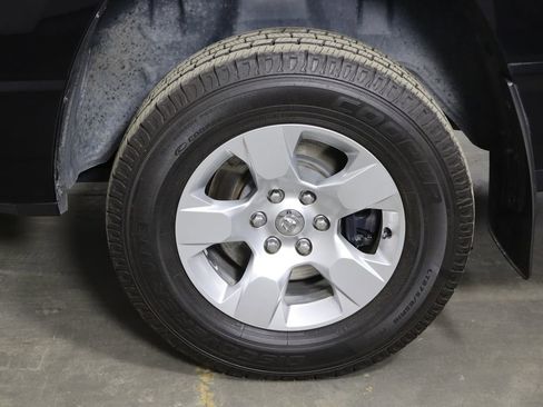 Used 2021 RAM 1500 Big Horn AWD/4WD image 40