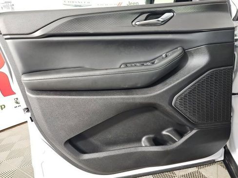 Certified 2024 Jeep Grand Cherokee L Laredo w/ Luxury Tech Group I image 11