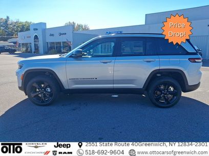 New 2025 Jeep Grand Cherokee Limited w/ Black Appearance Package