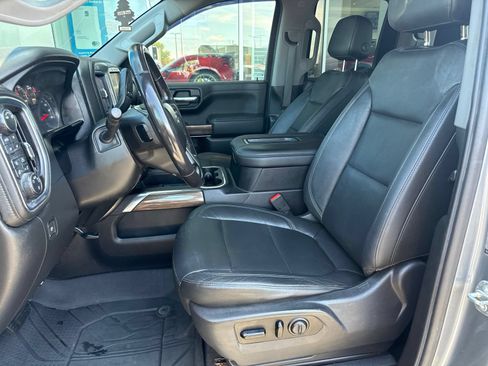 Used 2019 Chevrolet Silverado 1500 RST AWD/4WD image 17