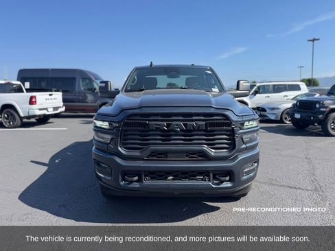 Used 2025 RAM 2500 Big Horn AWD/4WD image 9