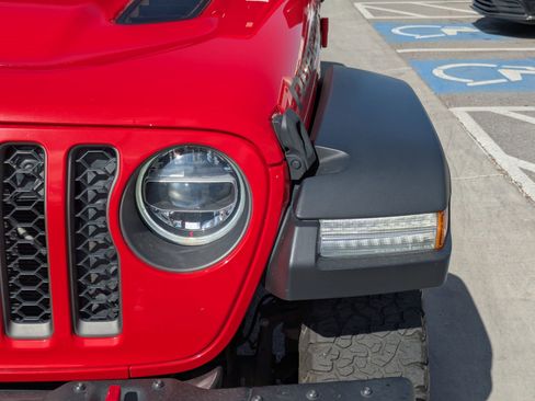 Used 2020 Jeep Gladiator Rubicon AWD/4WD image 12