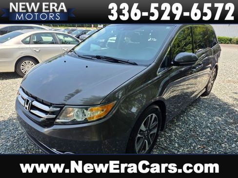 Used 2016 Honda Odyssey Touring image 1