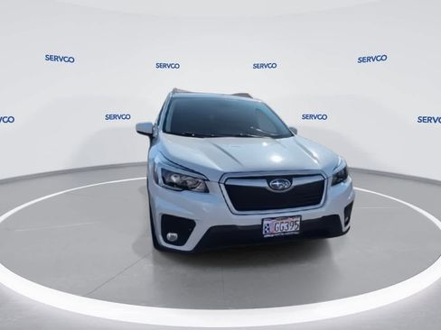 Used 2021 Subaru Forester Premium image 3