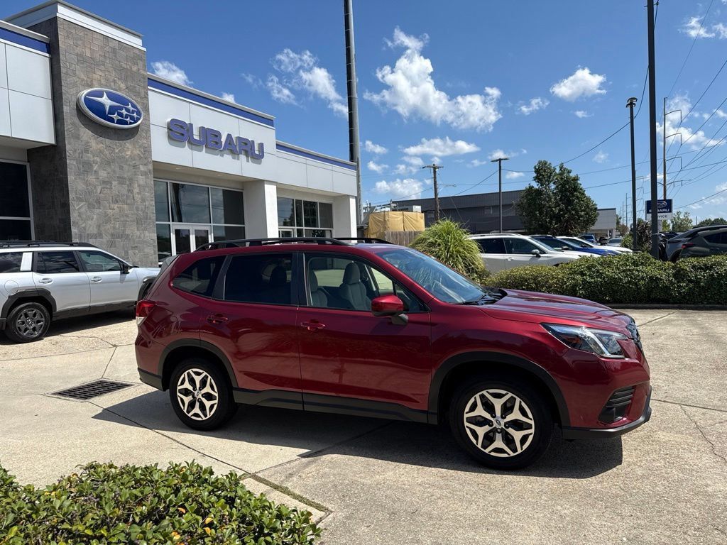 Used 2024 Subaru Forester Premium AWD/4WD image 8