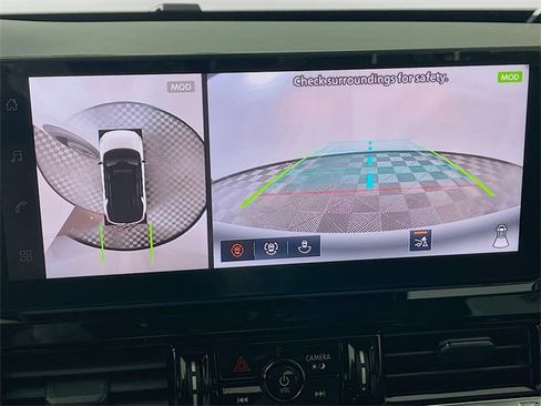 New 2026 Nissan Pathfinder SL image 10