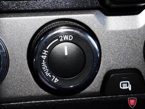 Used 2021 Toyota Tacoma TRD Off-Road AWD/4WD image 37