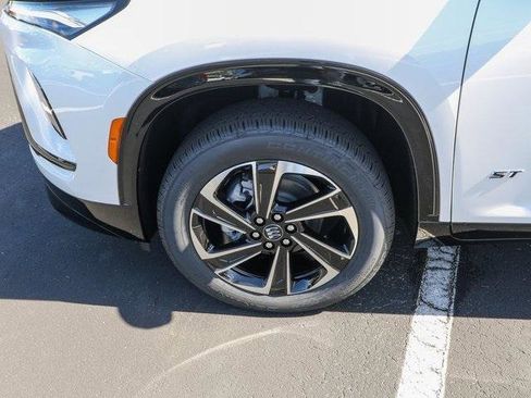 New 2025 Buick Enclave Sport Touring w/ Power Package image 28