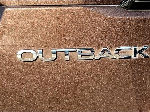 Used 2022 Subaru Outback Limited image 10