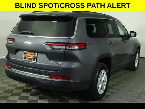 Used 2023 Jeep Grand Cherokee L Limited AWD/4WD image 10