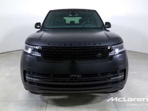 Used 2024 Land Rover Range Rover SE AWD/4WD image 4
