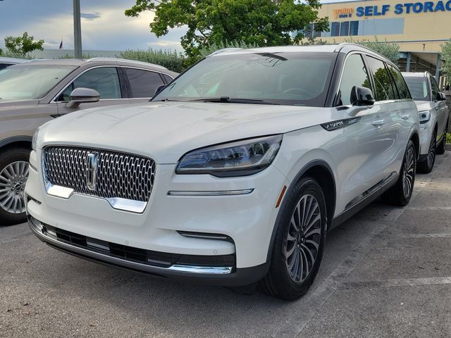 Certified 2023 Lincoln Aviator Reserve w/ Elements Package Plus RWD image 3