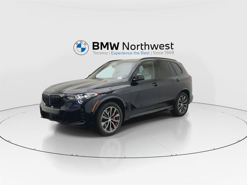 New 2026 BMW X5 xDrive50e w/ M Sport Package image 9