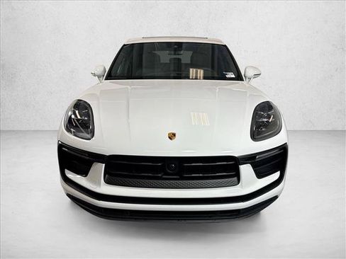 Used 2026 Porsche Macan AWD/4WD image 6
