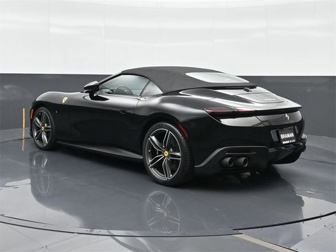 Used 2024 Ferrari Roma Spider image 3