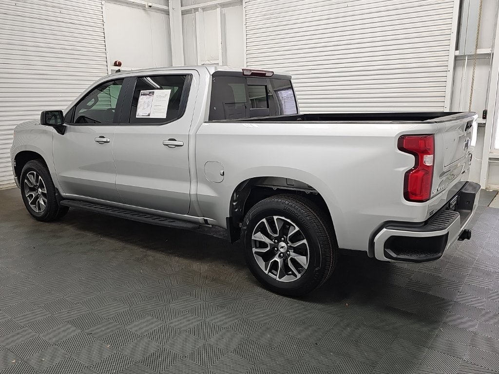 Used 2022 Chevrolet Silverado 1500 RST w/ Convenience Package II RWD image 6