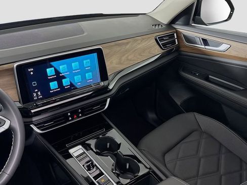 New 2026 Volkswagen Atlas SE image 24
