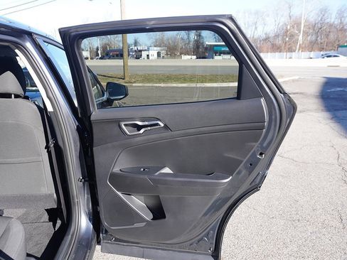 Used 2025 Kia Sportage LX image 22