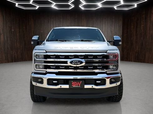 Used 2023 Ford F250 Lariat w/ Chrome Package AWD/4WD image 3