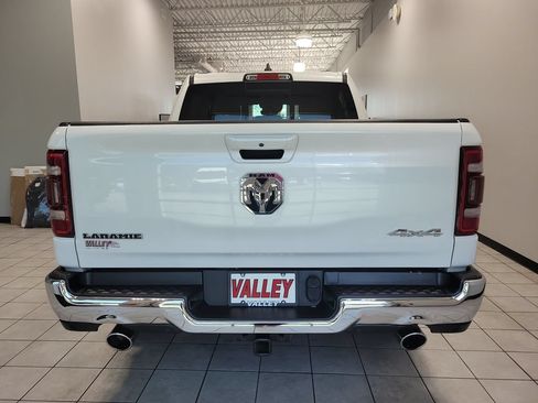 Used 2023 RAM 1500 Laramie AWD/4WD image 11