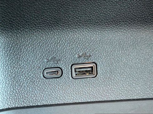 Used 2024 Chevrolet Traverse RS w/ LPO, Floor Liner Package image 29