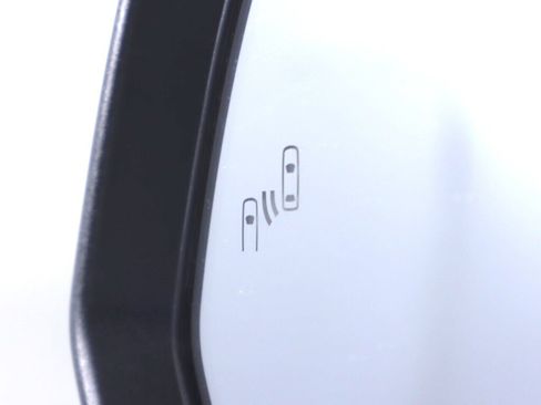 Used 2025 Toyota Tacoma SR5 image 29