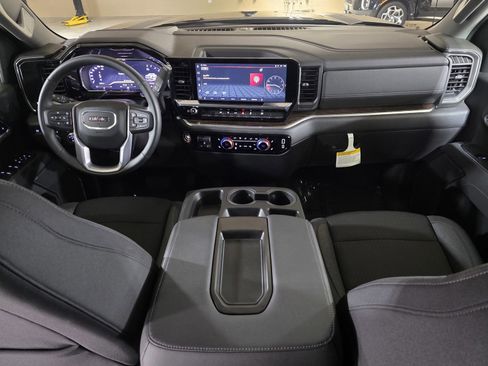 Used 2025 GMC Sierra 1500 Elevation image 18
