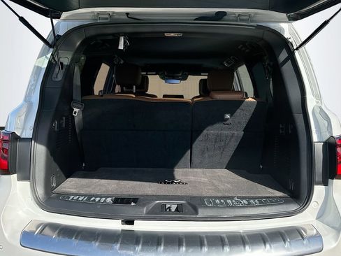 Used 2022 INFINITI QX80 Sensory w/ Cargo Package image 29