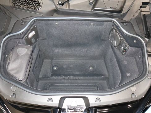 Used 2025 Lamborghini Revuelto AWD/4WD image 47